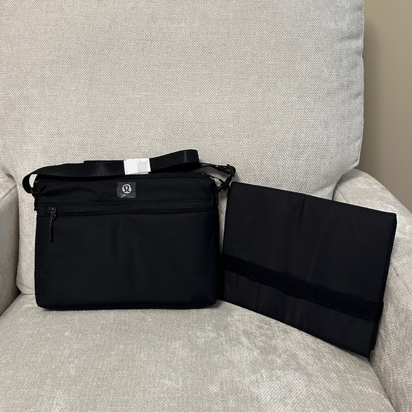 Lululemon New Parent bag - Picture 1 of 3